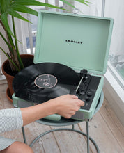 Cargar imagen en el visor de la galería, Crosley - Tocadiscos Crosley Bluetooth Doble Cruiser Deluxe - Menta
