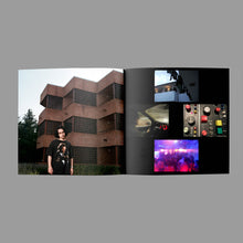 Cargar imagen en el visor de la galería, Depresión Sonora | Los Perros No Entienden Internet (... Y Yo No Entiendo De Sentimientos) [Edición Deluxe]
