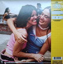 Cargar imagen en el visor de la galería, Hinds | Viva Hinds [Transparent + Magenta]
