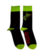 Cargar imagen en el visor de la galería, Queens Of The Stone Age - Calcetines "Green Hands"
