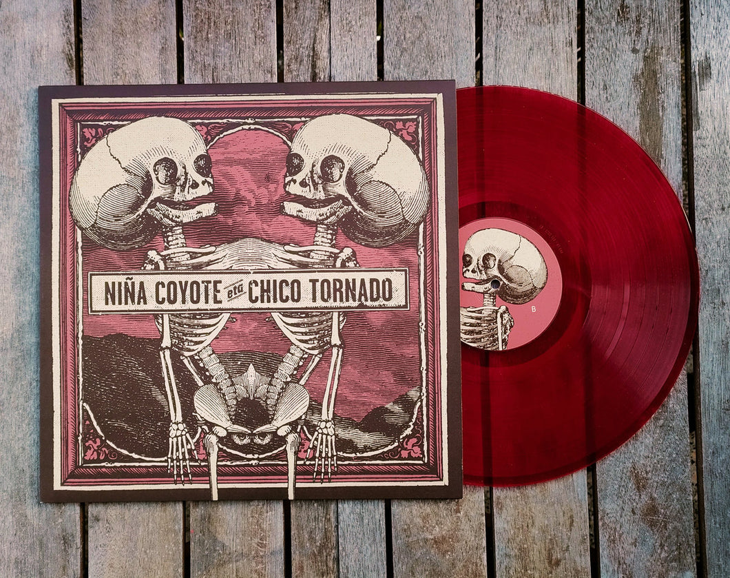 NIÑA COYOTE eta CHICO TORNADO [BLOODY RED]